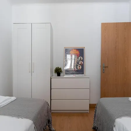 Entrecampos - Two Bedroom With Terrace Apartamento