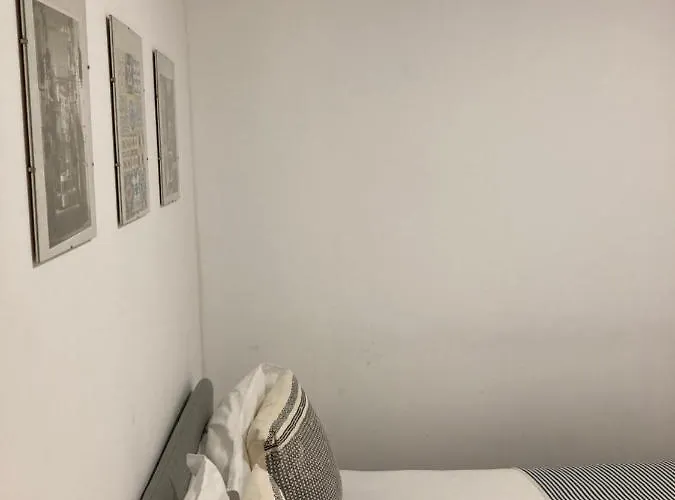 Entrecampos - Two Bedroom With Terrace Apartament *